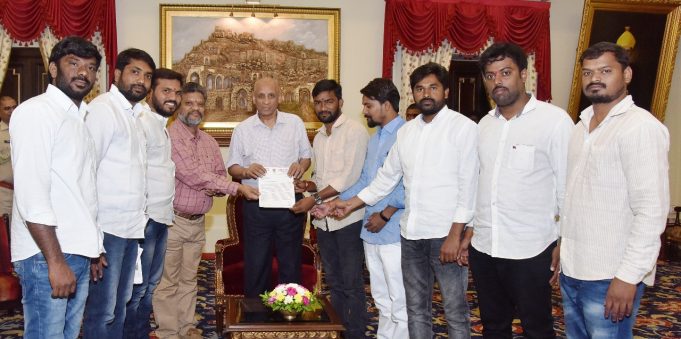 ఇంటర్ విద్యార్థులకు న్యాయం చేస్తాం.. ఆత్మహత్యలు చేసుకోవద్దు – ఏబీవీపీ వినతిపత్రంపై గవర్నర్ స్పందన