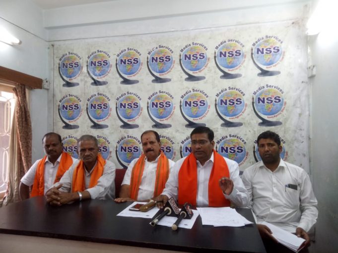 శోభాయాత్రపై దాడి ఘటన: నిజామాబాద్ పోలీస్ కమీషనర్ కార్తీకేయపై చర్యలు తీసుకోవాలి – వి.హెచ్.పి