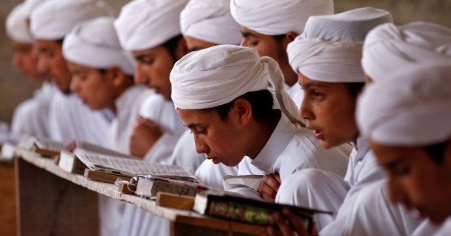 Over 2 Lakh Kerala Madrasa teachers to get up to Rs 7500 pension in Kerala