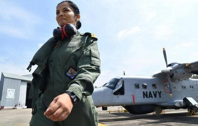 Sub-lieutenant Shivangi becomes first woman pilot for Indian Navy