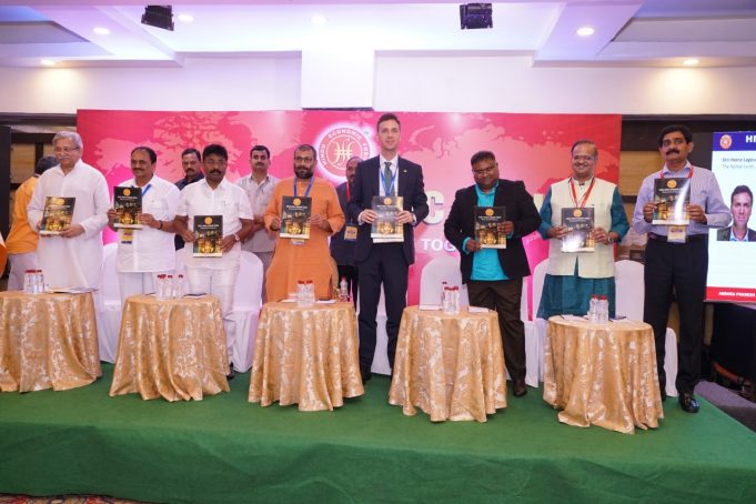 వంద చేతులతో సంపదను సృష్టించండి – వెయ్యి చేతులతో పంచండి