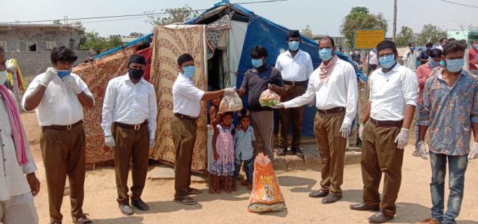 కరీంనగర్ లో స్వయంసేవకుల సేవా కార్యక్రమాలు