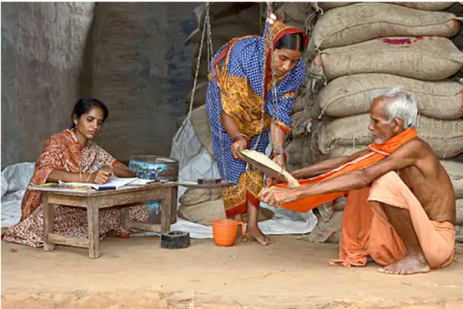 ప్రపంచంలోనే అతిపెద్ద సంక్షేమ పథకం ప్రవేశపెట్టిన ప్రధాని మోడీ