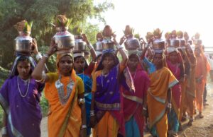 మనం ఇక్కడ జీవిస్తున్నాం – మనం ఇక్కడే విజయాన్ని సాధిస్తాం!